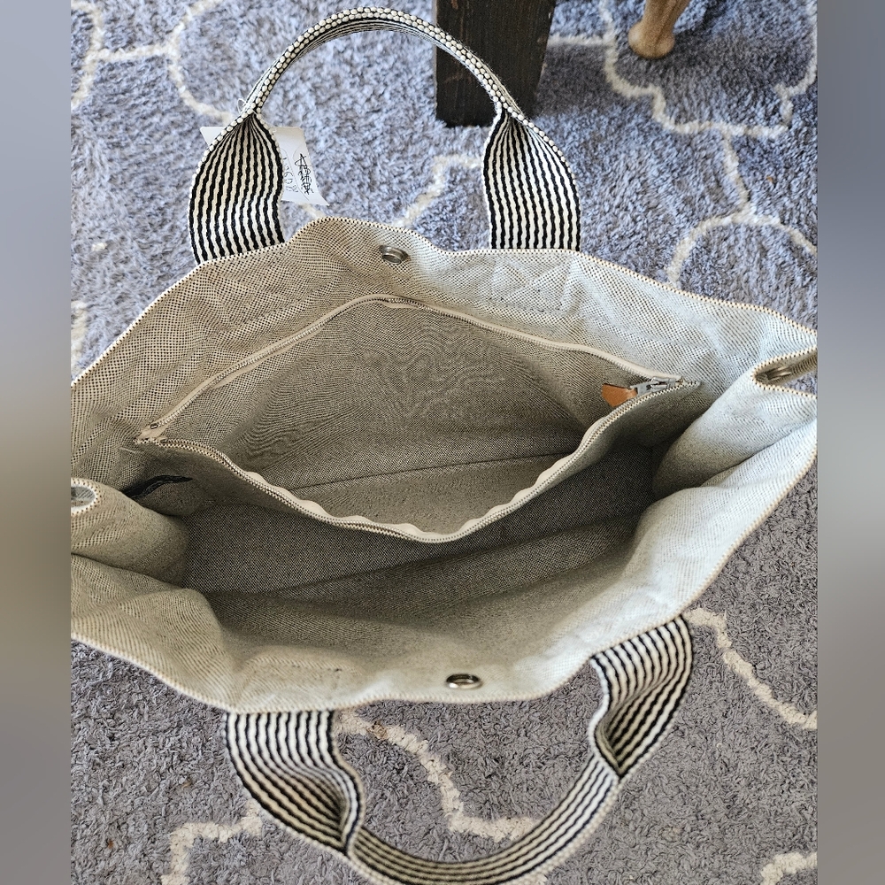 Hermes Canvas Tote Bag - Picture 7 of 9